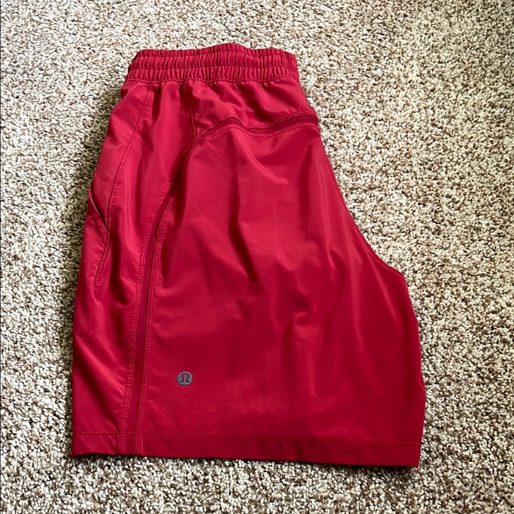 Lululemon pace breaker shorts
